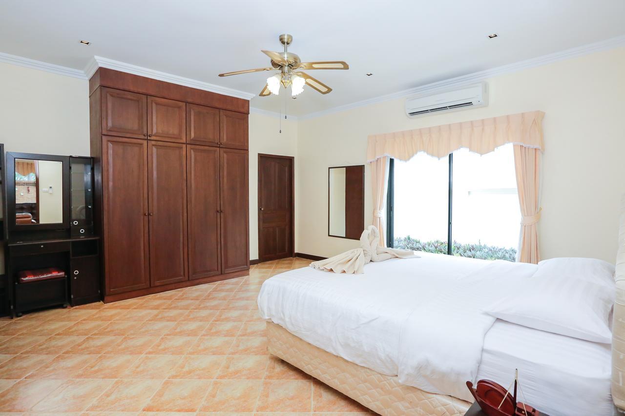 Royal Pool Villa Pattaya Nong Prue Exterior foto
